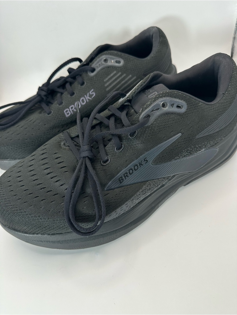 Brooks Ghost Max Shoes Mens Size 13Wide 4E Black Running Sneakers Athletic